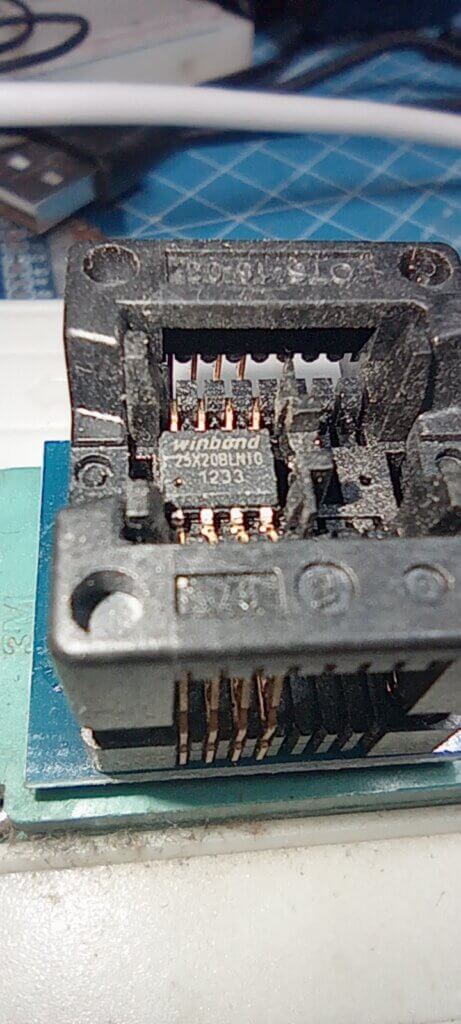 1778165102402-461x1024 WD10EZEX Festplatte reparieren: PCB-Tausch, SPI-ROM flashen und der Fehler den ALLE machen